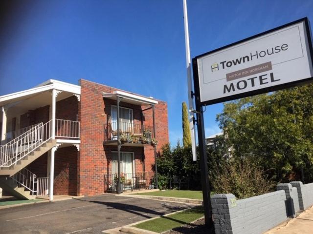 Town House Motor Inn Horsham Eksteriør bilde